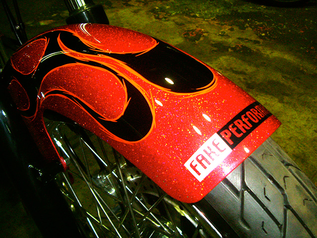 FATECH Custom Harley Davidson "BLOODY METAL"