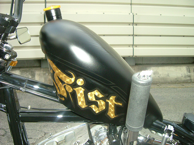 FATECH Custom Harley Davidson "EVIL FIST"