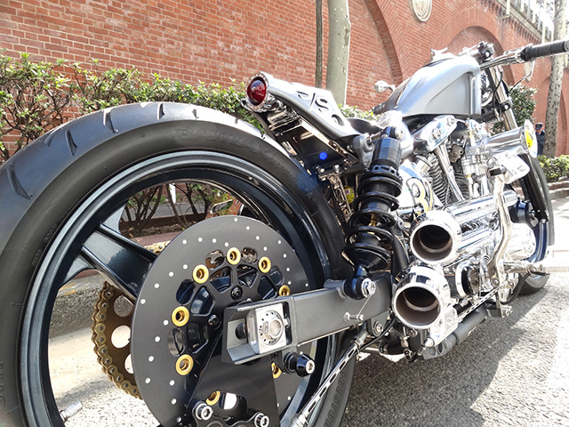 FATECH Custom Harley Davidson "SPACE MAGNUM"